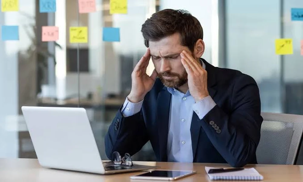 Understanding the Connection Between Modern Lighting and Head Pain